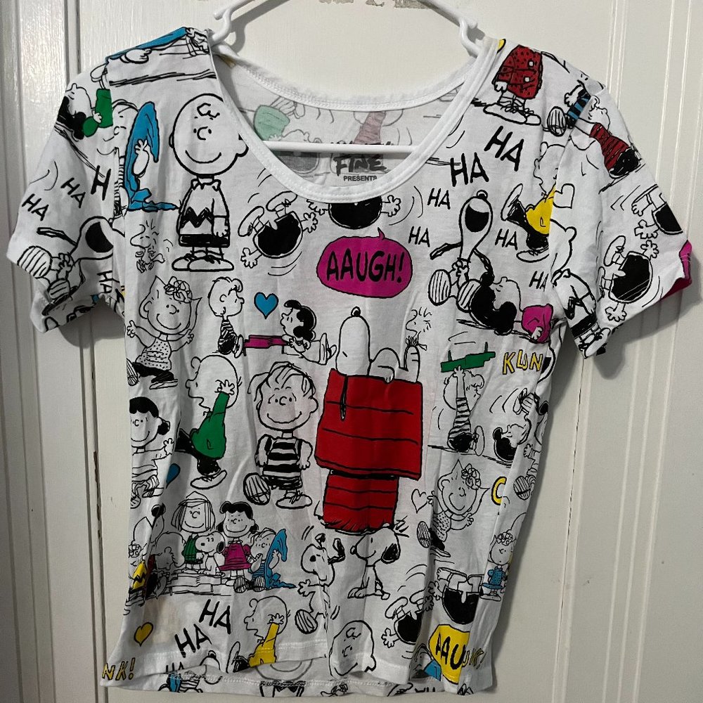 Crop-top Charlie Brown Shirt